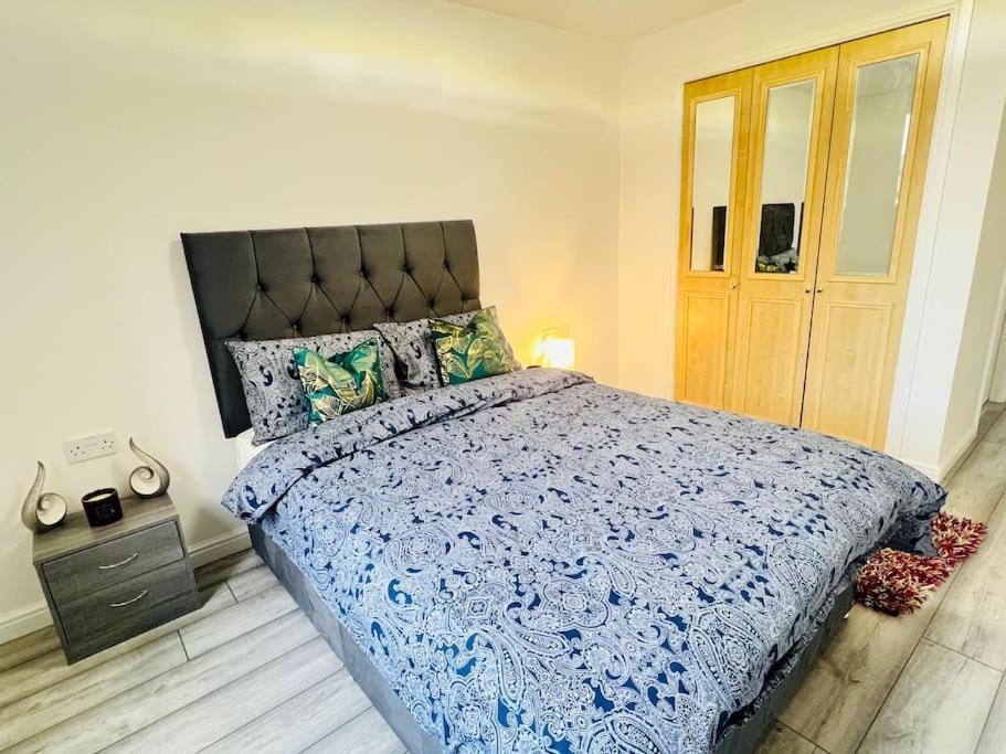 Superb 2 Bedroom Apartment With Free Parking エディンバラ エクステリア 写真
