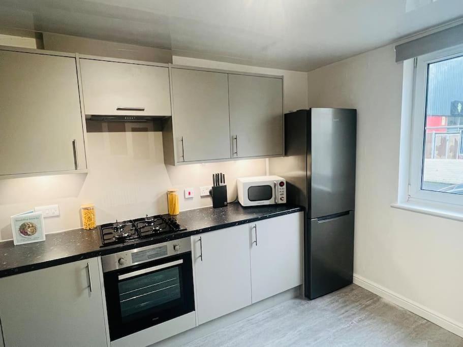 Superb 2 Bedroom Apartment With Free Parking エディンバラ エクステリア 写真